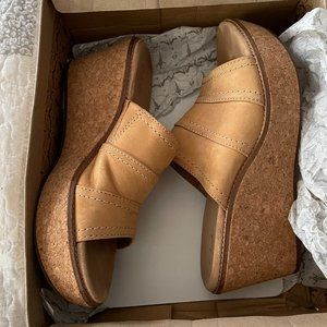 Clarks Platform Sandals 9.5 M